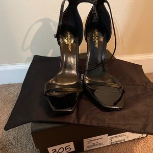Yves Saint Laurent (YSL) Heel